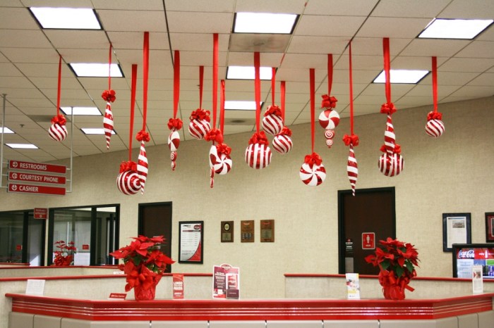 Christmas decor ideas for office