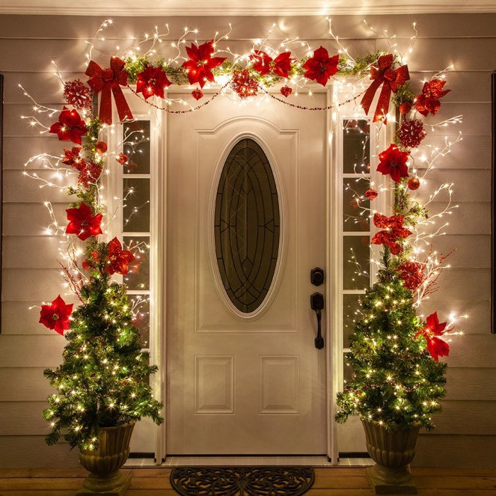 Christmas door ideas front decorating decor decorations elegant red unique decorated doors ornaments noel goodhousekeeping article silver garland