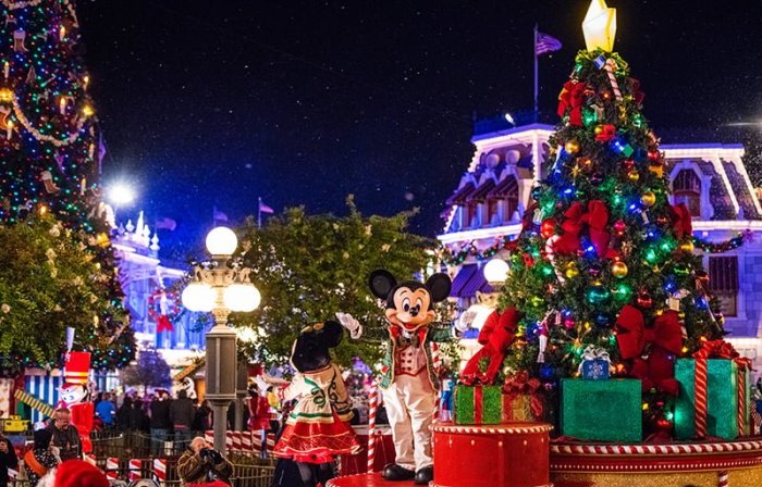 When does disney take down christmas decor